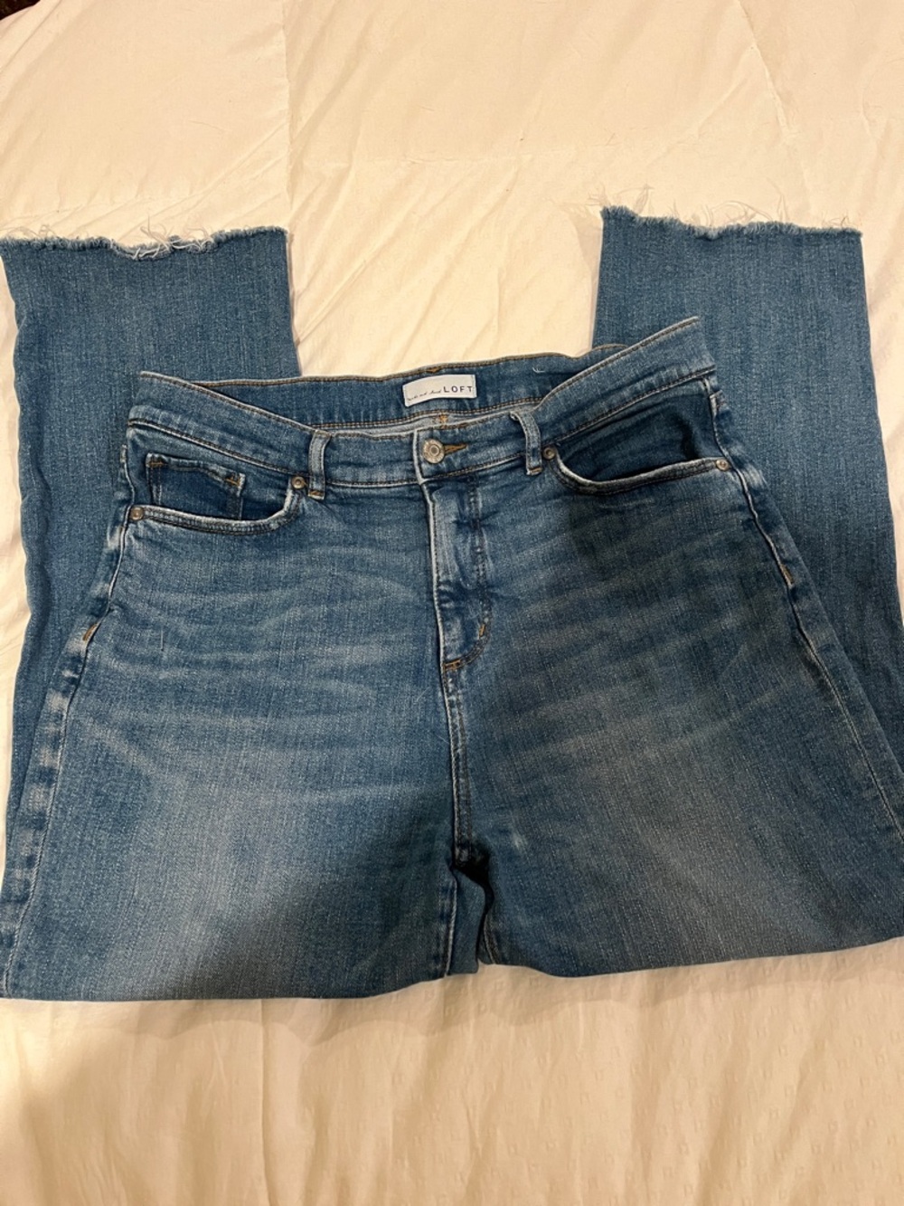 LOFT Medium Blue Straight Cropped Jeans with Raw Hem, size 10 petite